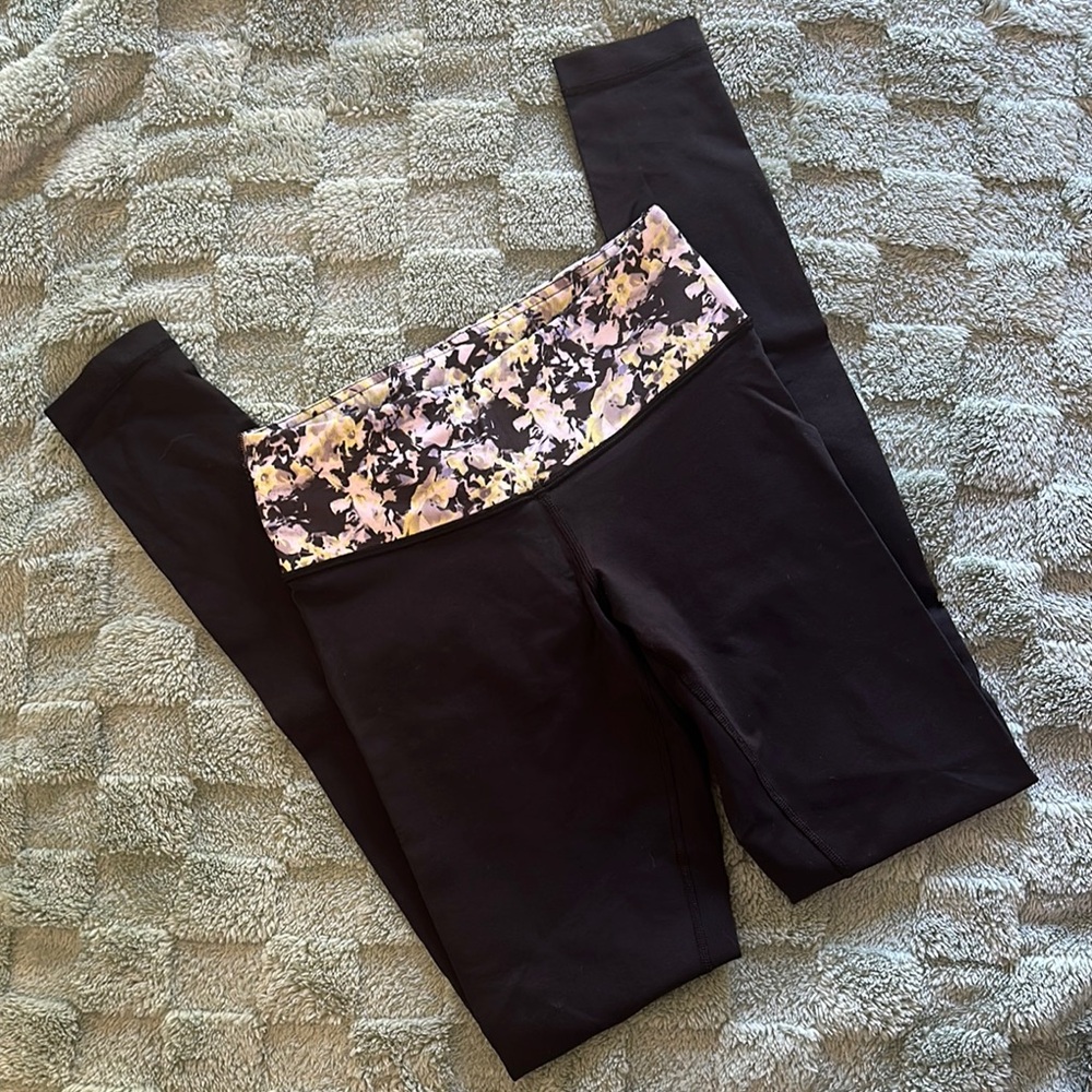 Lululemon Athletica‎ Black and Pink Leggings with Floral Waistband